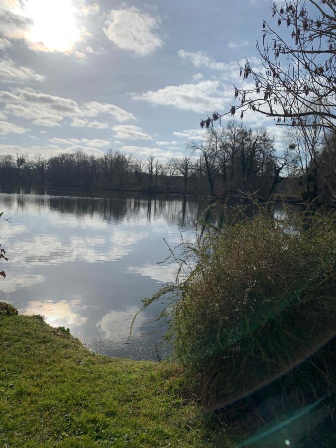 Hotel L'Ile Du Saussay Itteville Zewnętrze zdjęcie